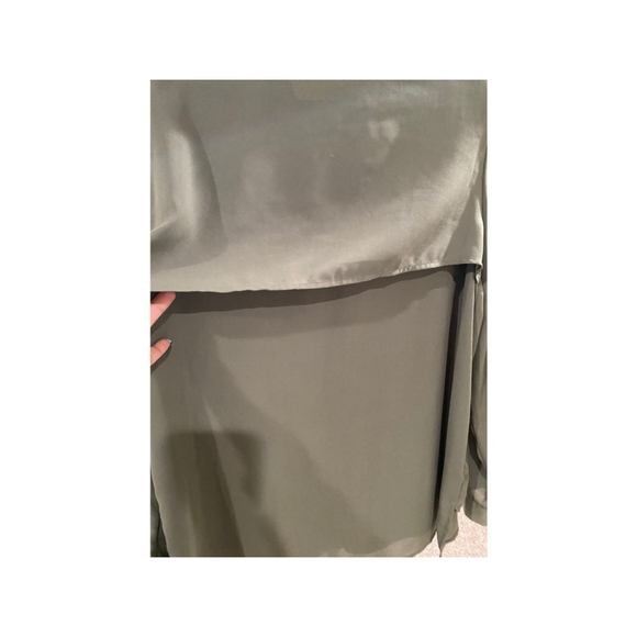 Who What Wear Long Sleeve Poplin Olive Green Blouse - Size Large (EUC) - Picture 3 of 6